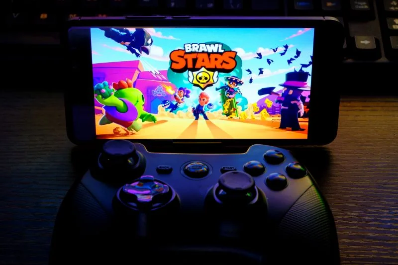 A player strategizing in Brawl Stars